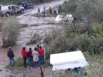 Pagan puente vehicular; nunca lo construyen y casi se pierden vidas