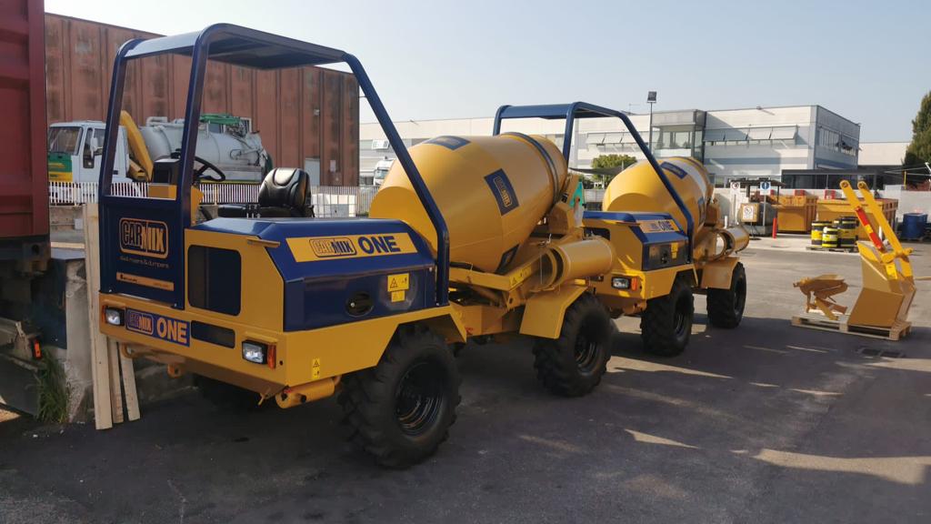 Adquieren maquinaria europea para reparar baches