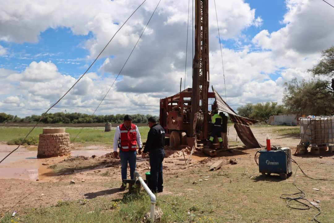 Perforan pozo de agua potable en Noria de Luis