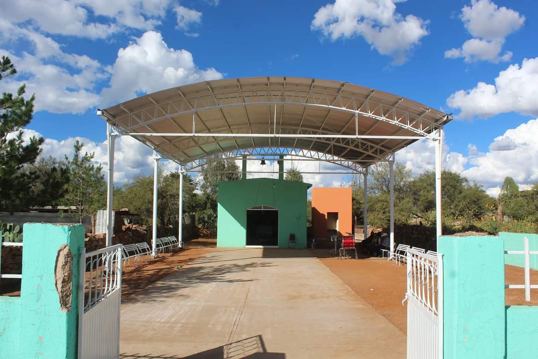 Entregan obra en Los Espejos, Pánuco