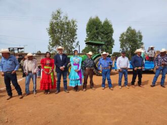 Festejan aniversario de dotación de tierras en El Capricho