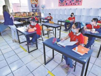 Suspenden plan de estudios de la SEP