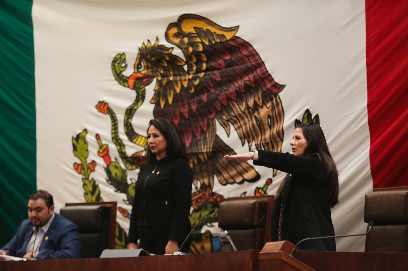Indiferencia a la Legislatura y manipulación de Verónica Díaz: los reclamos a Gaby Pinedo