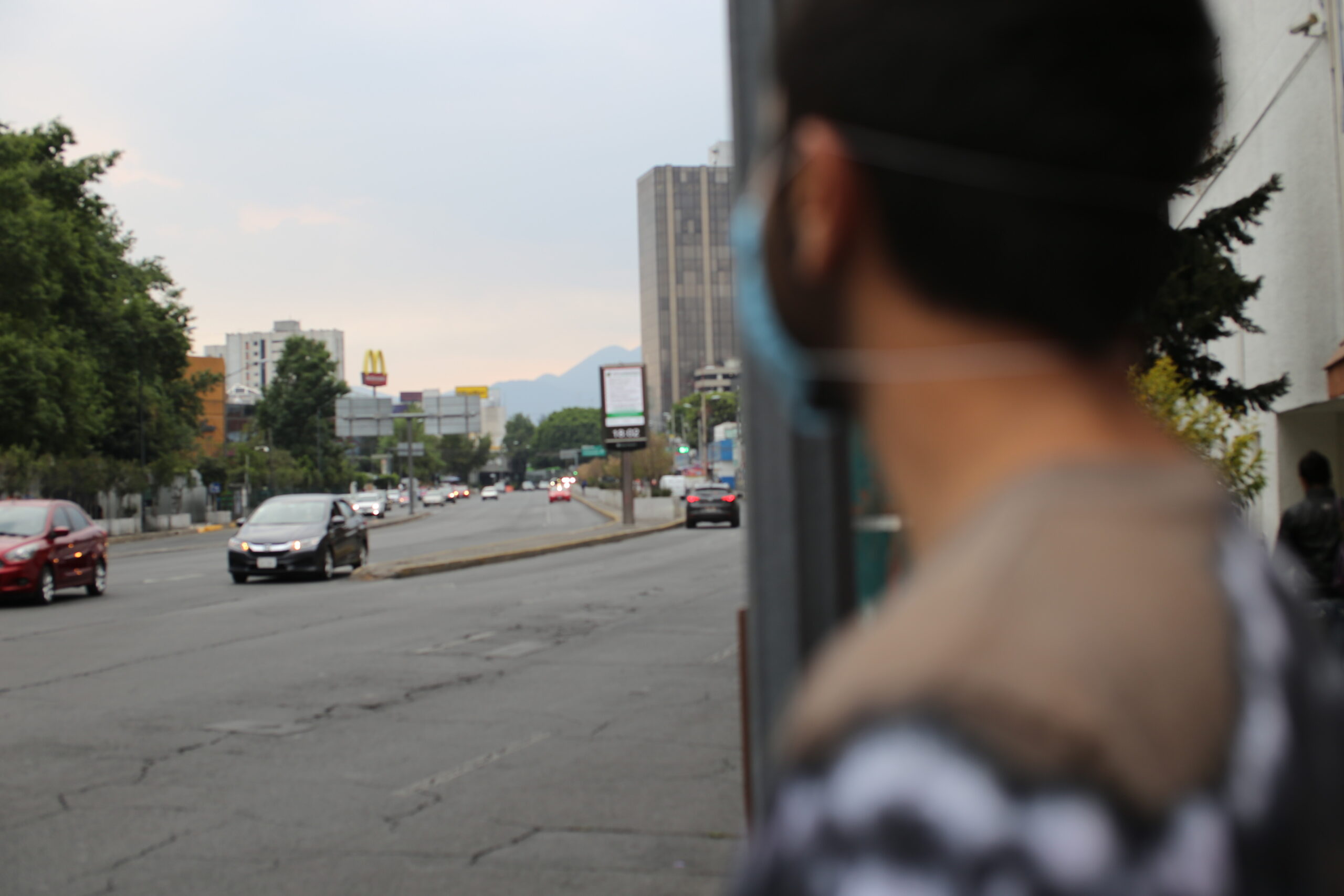 A dos años de pandemia, estudios revelan cómo la covid-19 afectó a los jóvenes