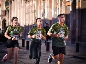 Liria Esquivel y Diego Acevedo ganan la  primera carrera 5K del BGM de Zacatecas