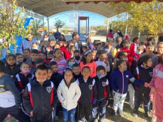 Mario Córdova mejora infraestructura en escuela Ramón López Velarde
