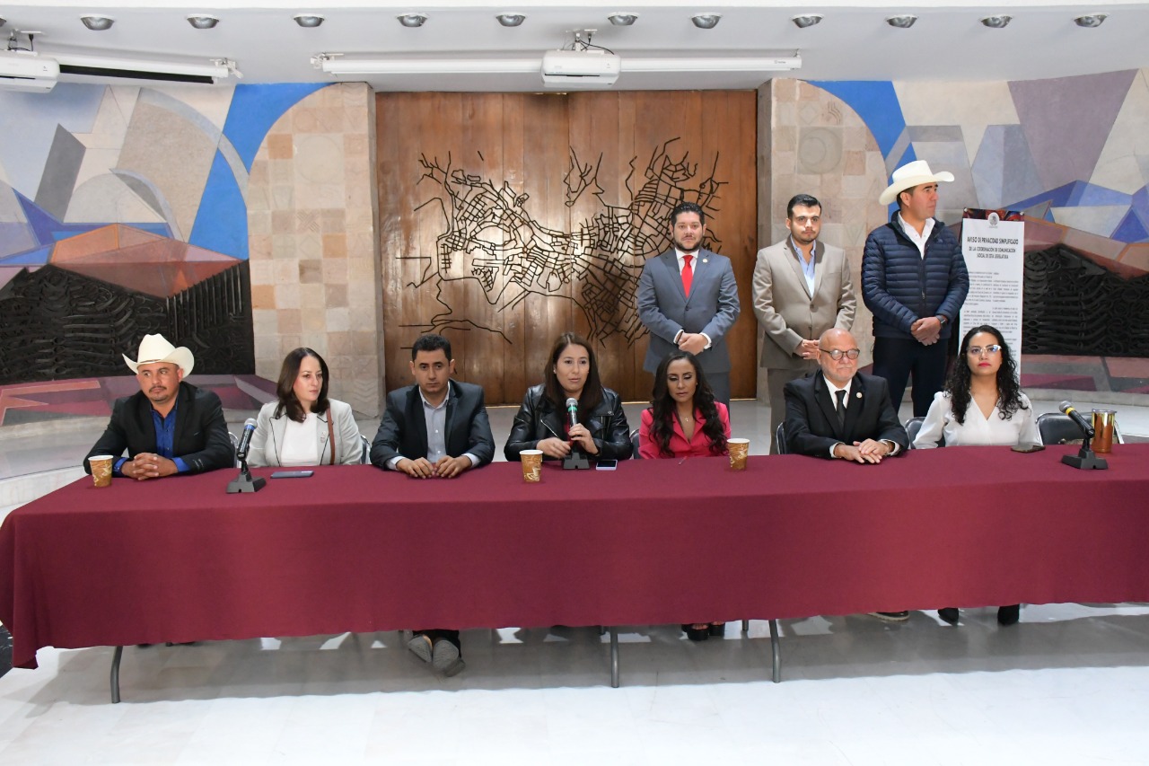 Acusan a DMA de minimizar al Congreso