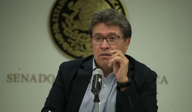 No busco espacios políticos en la oposición: Ricardo Monreal