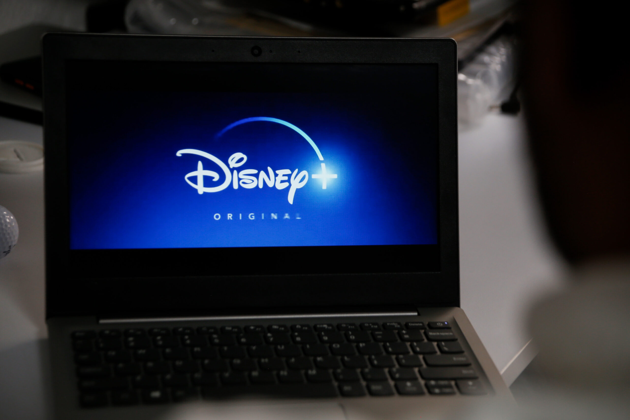 Disney en crisis por deudas de streaming y negocios de tv por cable