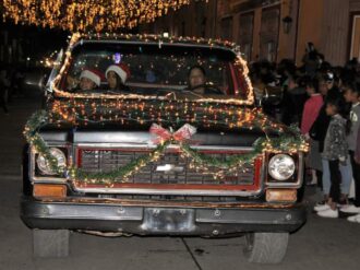 Viven la magia de la Navidad en Juan Aldama