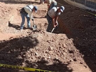 Construyen e instalan cisterna en primaria de Pánuco 