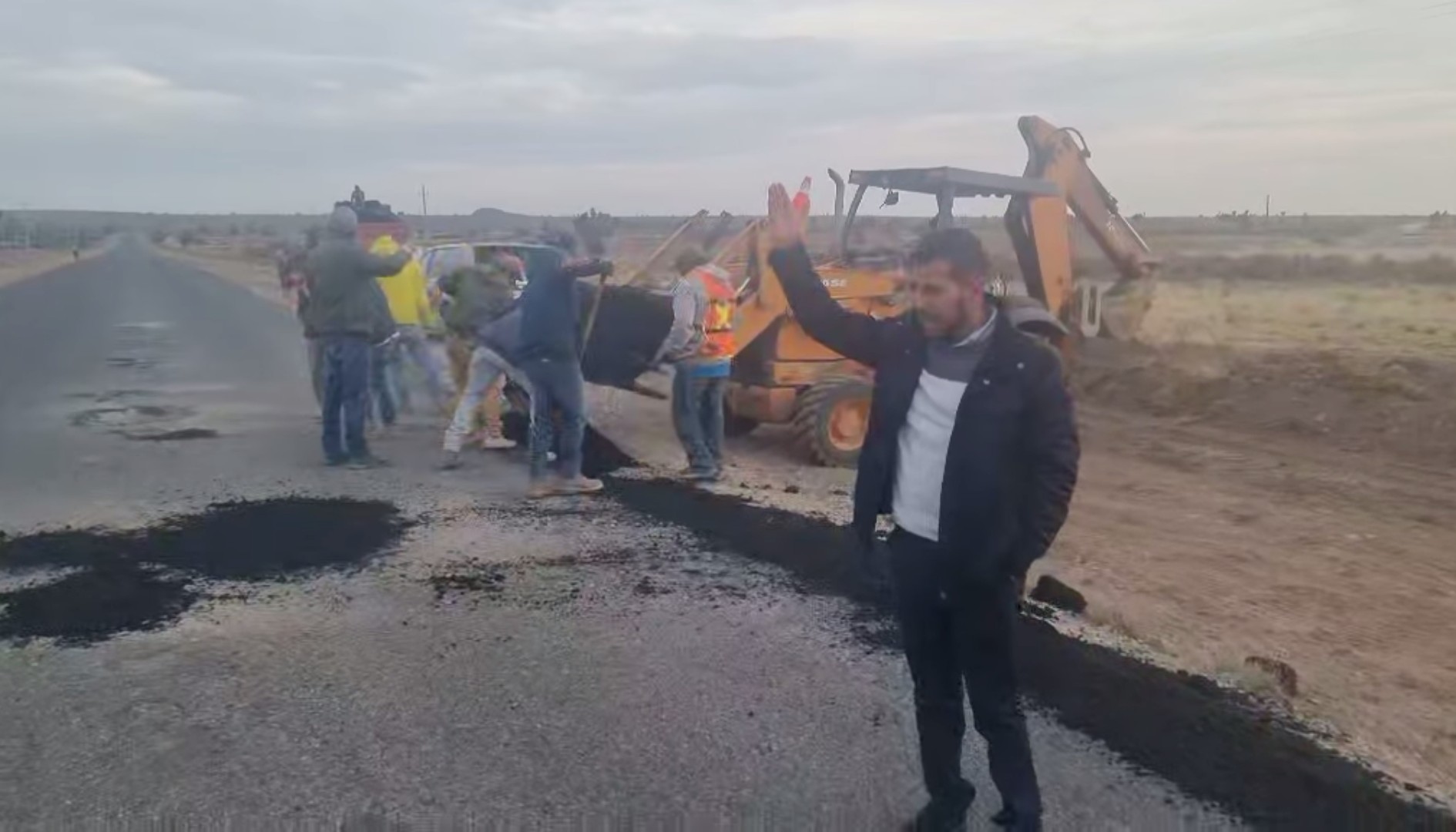 Mejoran accesos a Pinos 