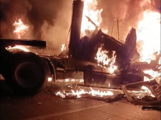 Motín e intento de fuga en el penal ocasiona narcobloqueos 