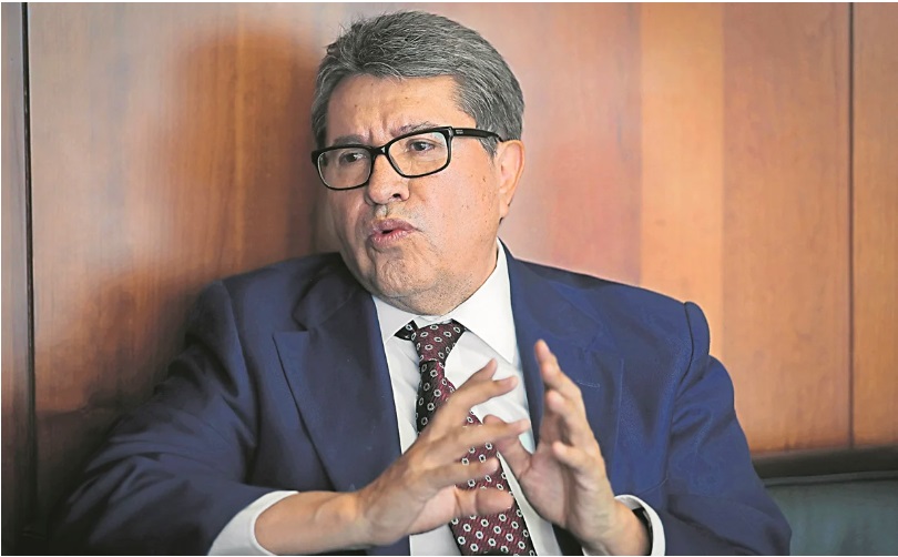 Pide Ricardo Monreal “frenar clima hostil en su contra”