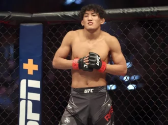 Boxeador mexicano impone nuevo récord en UFC