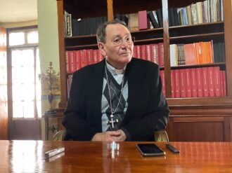 Llama obispo a la unión familiar 