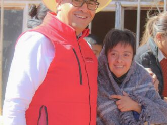 Entregan apoyos invernales en Ejido Independencia 