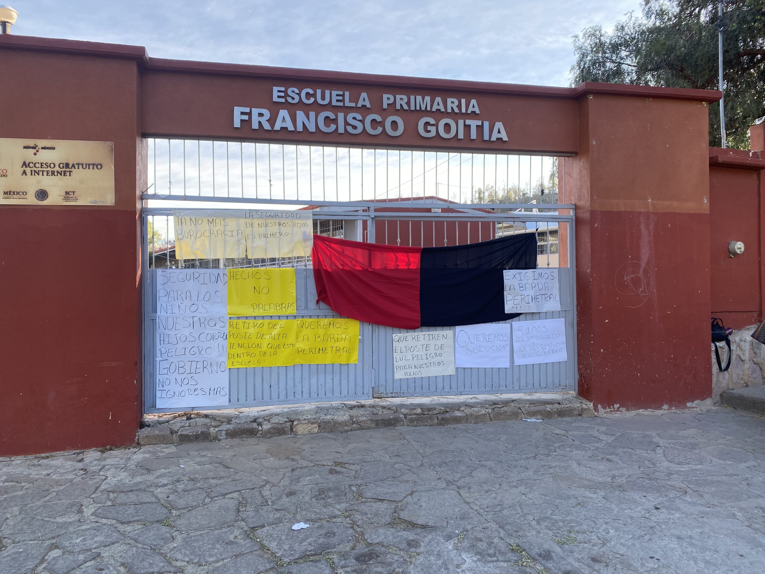 Exigen barda perimetral en escuela Francisco Goitia