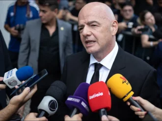 FIFA ordenará a todos sus países miembros que deberán tener un estadio llamado Pelé