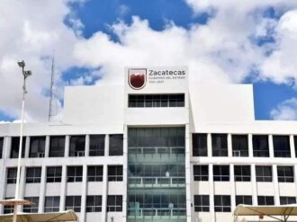 Pagan a personal del Cecytez y Cobaez