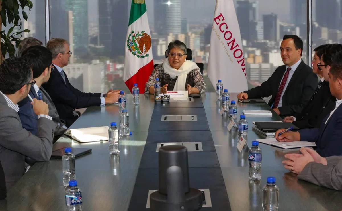 Buenrostro recibe a empresarios canadienses; habían denunciado extorsiones