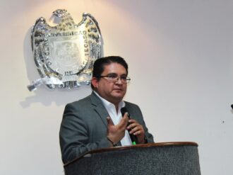 Sólo 3 de cada 10 aprueban al rector