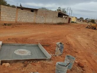 Construyen red de alcantarillado