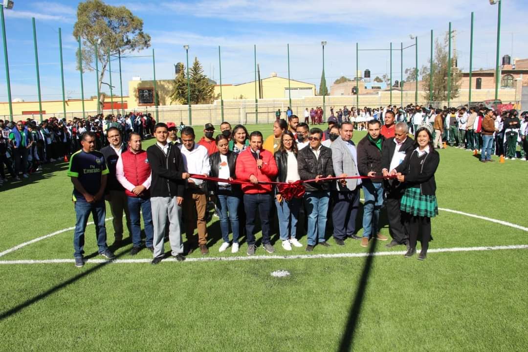 Inaugura Omar Téllez cancha en el Cobapi