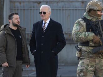 Biden llega de sorpresa a Ucrania; anuncia nuevas entregas de armas