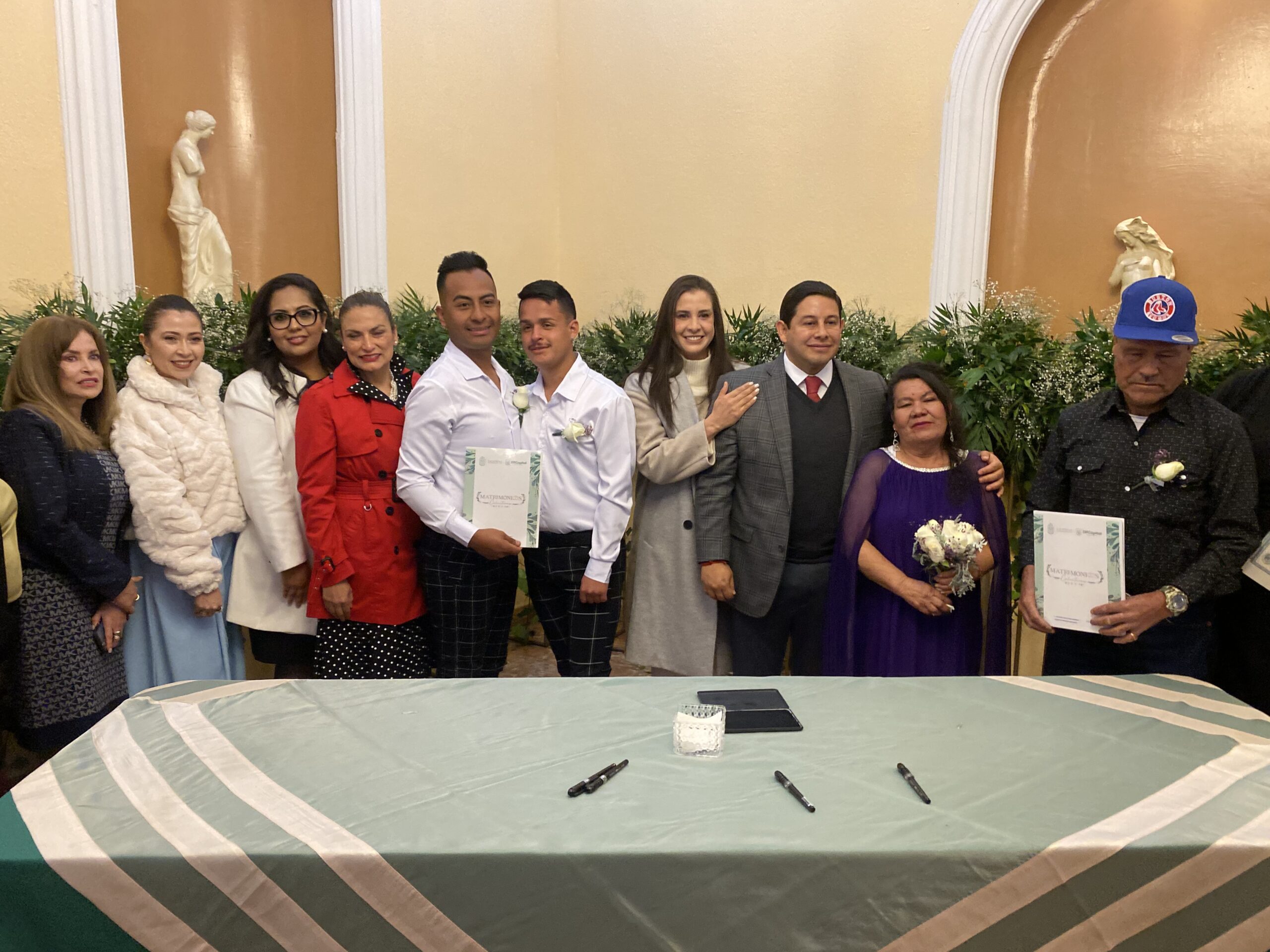 Legalizan su unión 35 parejas