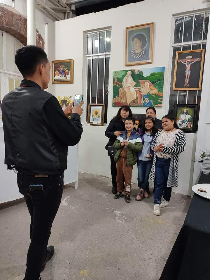 Un éxito, la expo-homenaje a Rafael Coronel