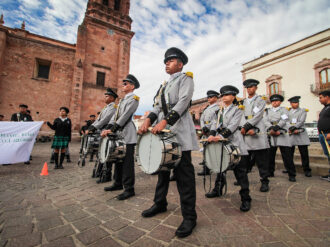 Realiza el Cobaez su concurso de escoltas y bandas de guerra