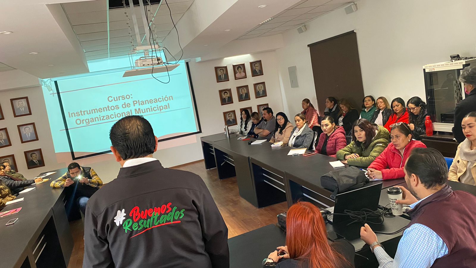 Capacitan a funcionarios públicos de Sombrerete