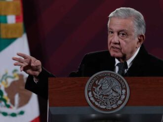 Confirma AMLO demanda contra el abogado de García Luna por “daño moral”