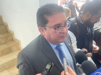 Da Ibarra Reyes espaldarazo a Colín Mercado