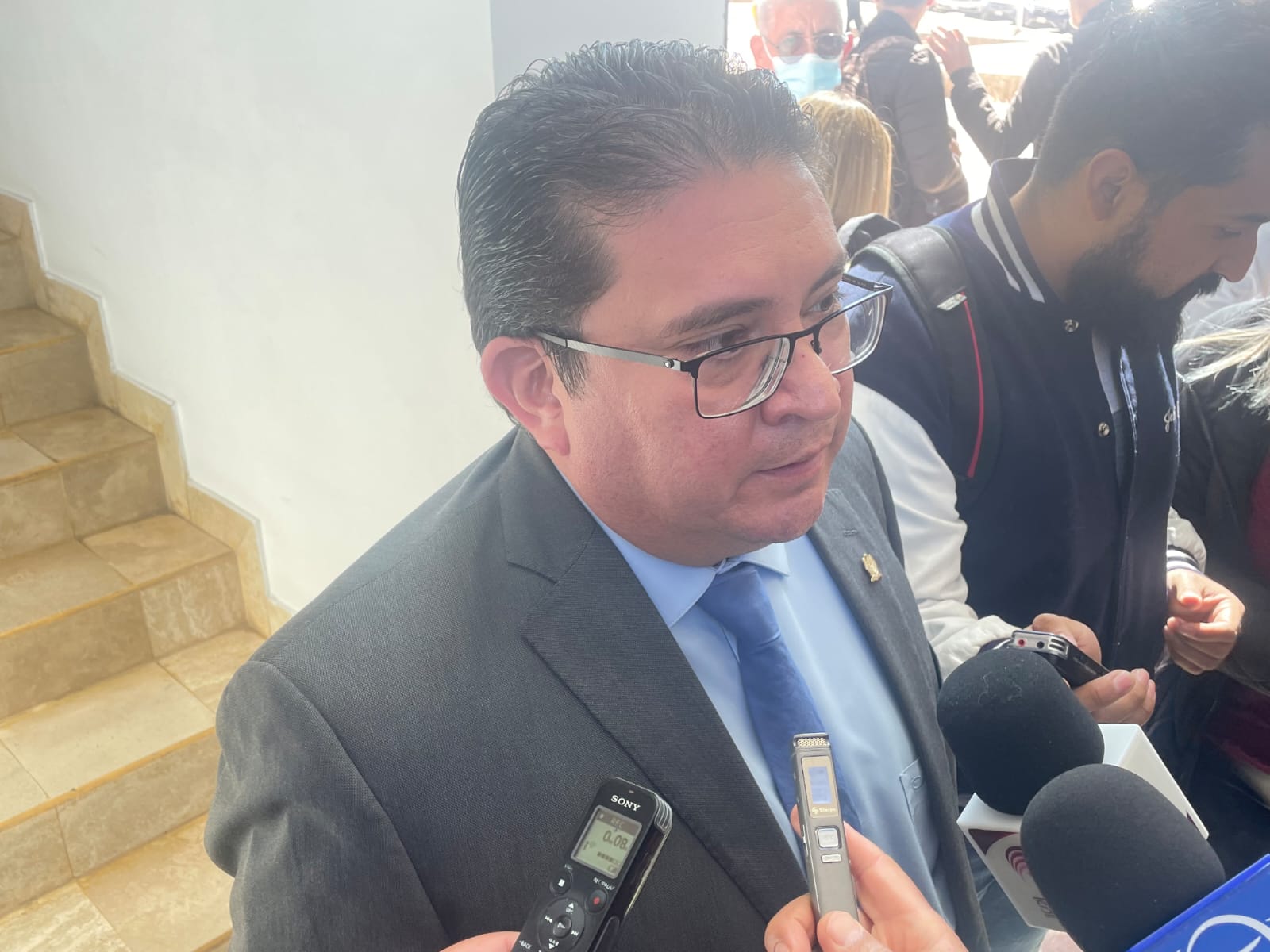 Da Ibarra Reyes espaldarazo a Colín Mercado