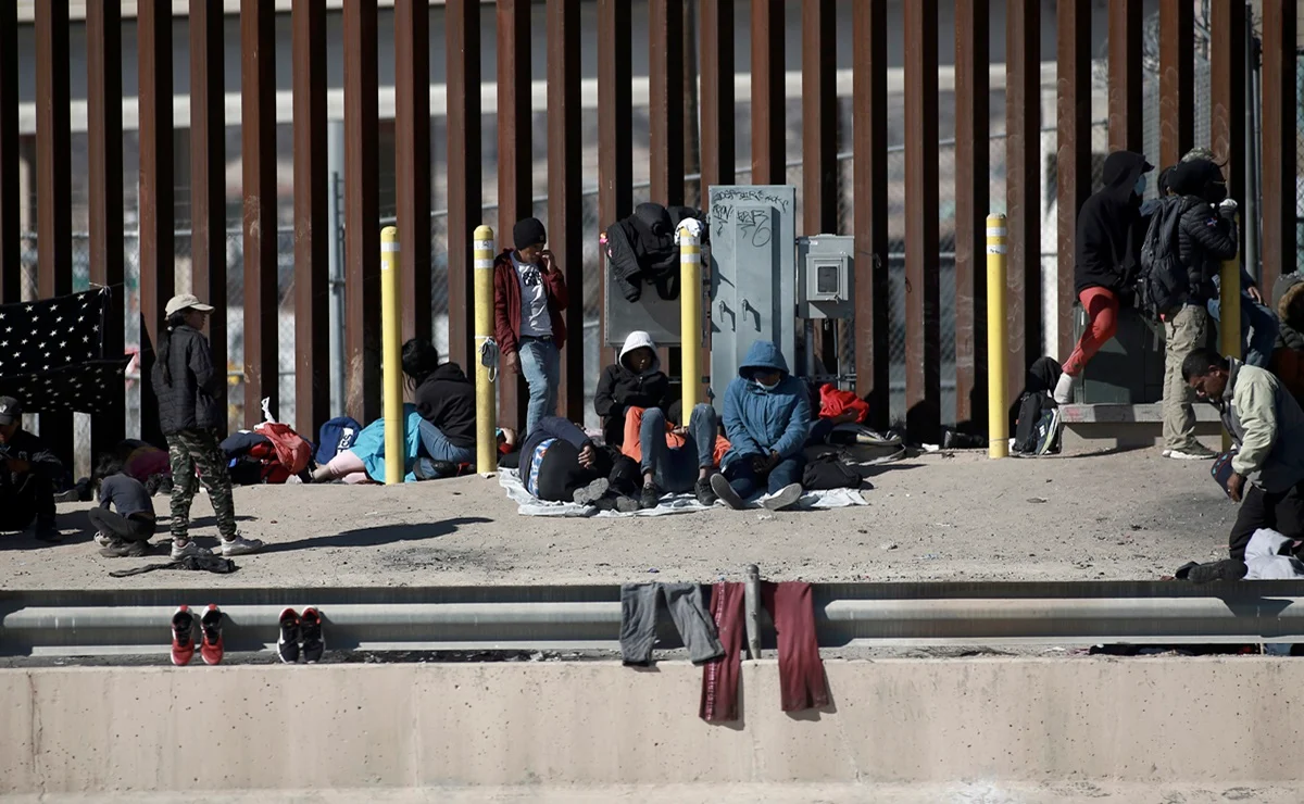 México deporta a niños guatemaltecos hallados en un contenedor, cerca de frontera con EU