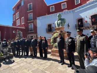 Conmemoran el CCXVII Aniversario del Natalicio de Benito Juárez