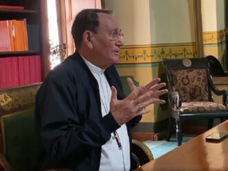 Exigen feministas separación entre Iglesia y Estado