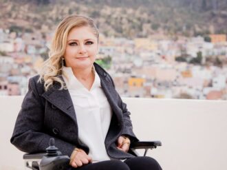 Urge Claudia Anaya a resolver crisis de violencia 