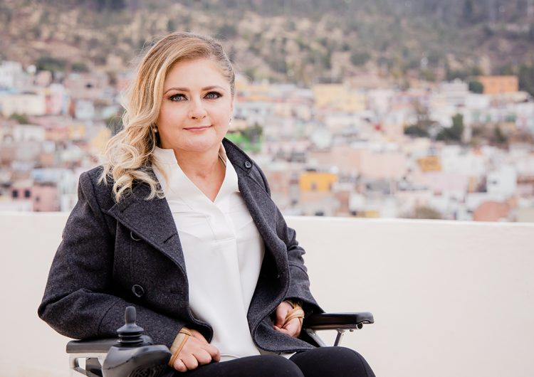 Urge Claudia Anaya a resolver crisis de violencia 