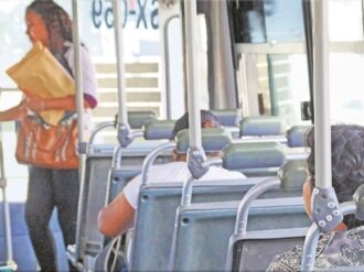 Tipifican acoso en espacios públicos