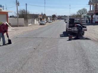 Siguen los trabajos de bacheo en Pánuco