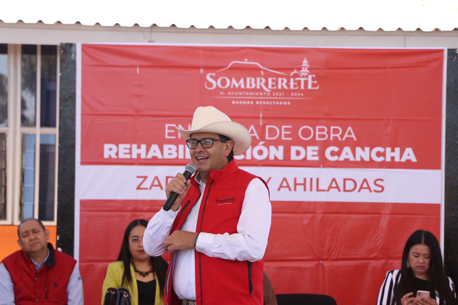 Entrega Alan Murillo un domo en Ignacio Zaragoza