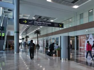 De menos de 10 a 32 vuelos avanza el AIFA en su primer año