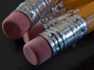 Destinarán 300 mdp en apoyos para estudiantes