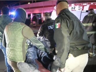 Fallecen 40 migrantes en incendio