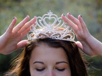 Buscan a la nueva reina de Pozo de Gamboa