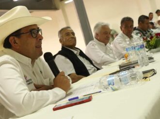 Pide Alan Murillo apoyo para los frijoleros de Sombrerete