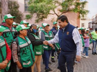 Reconocen labor de trabajadores de Servicios Públicos
